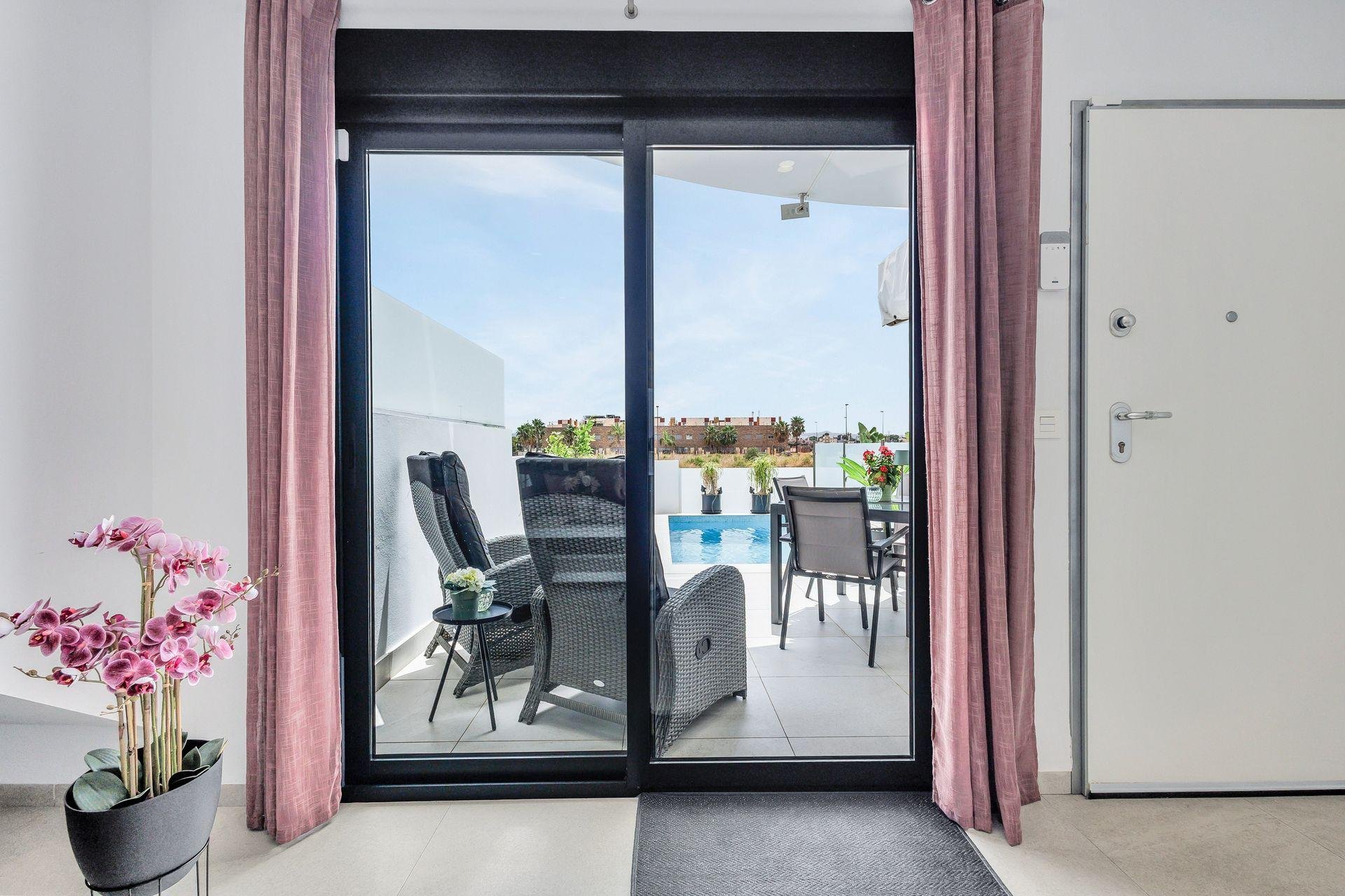 Huoneisto Los Alcazares, Murcia, Espanja 145 m2 No. 195885