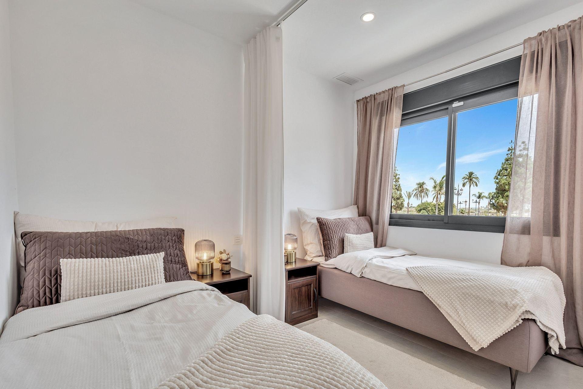 Huoneisto Los Alcazares, Murcia, Espanja 145 m2 No. 195885