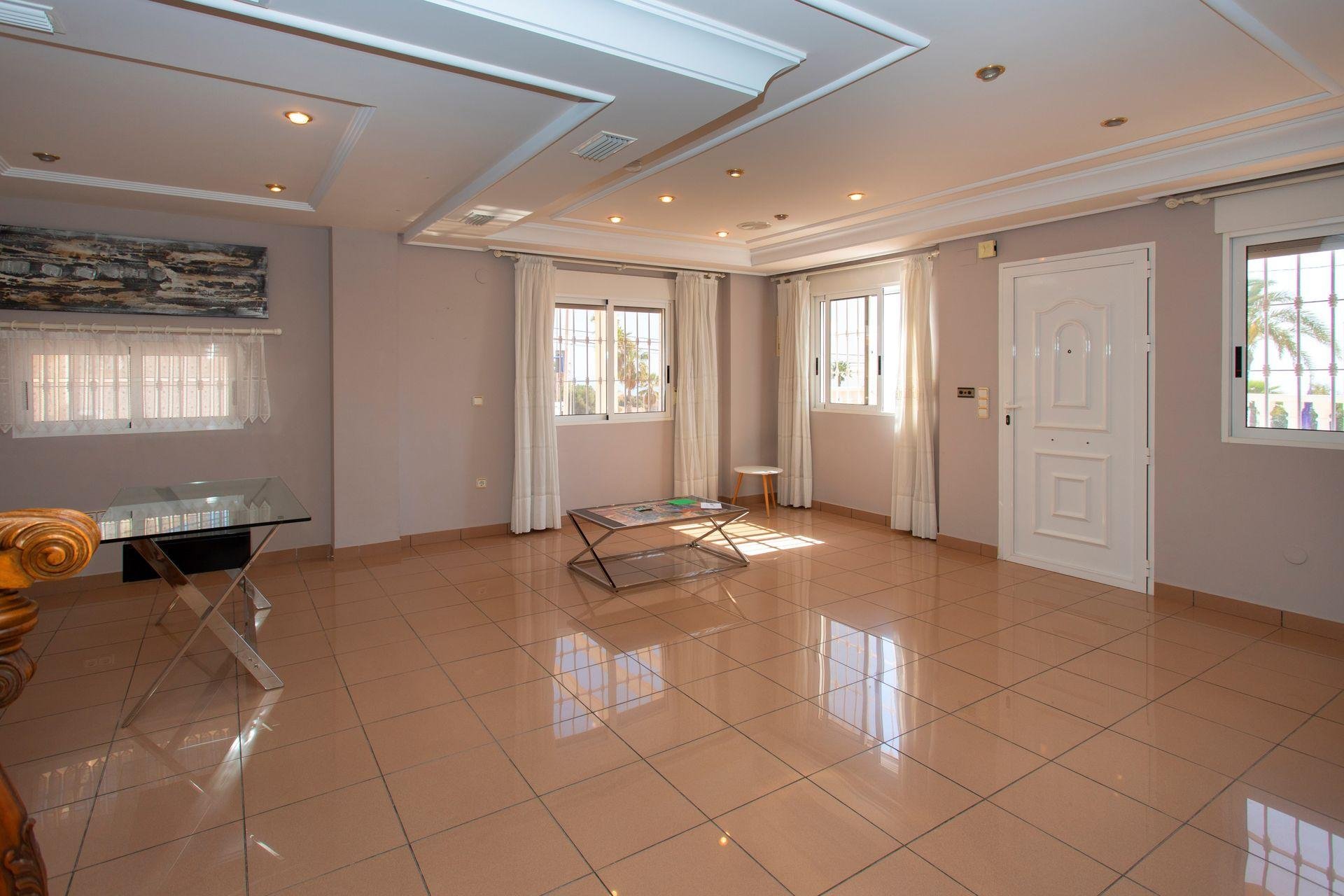 Villa Torrevieja, Alicante, Spānijā 180 m2 Nr. 195888