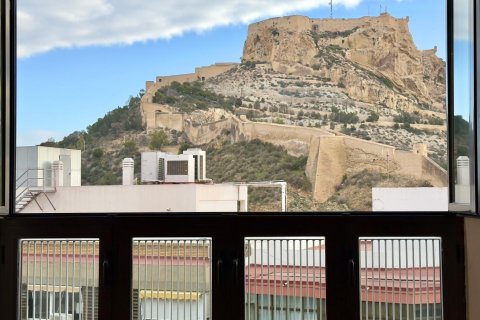 Apartament w Alicante, Hiszpania 3 sypialnie, 77.99 mkw. nr 146845