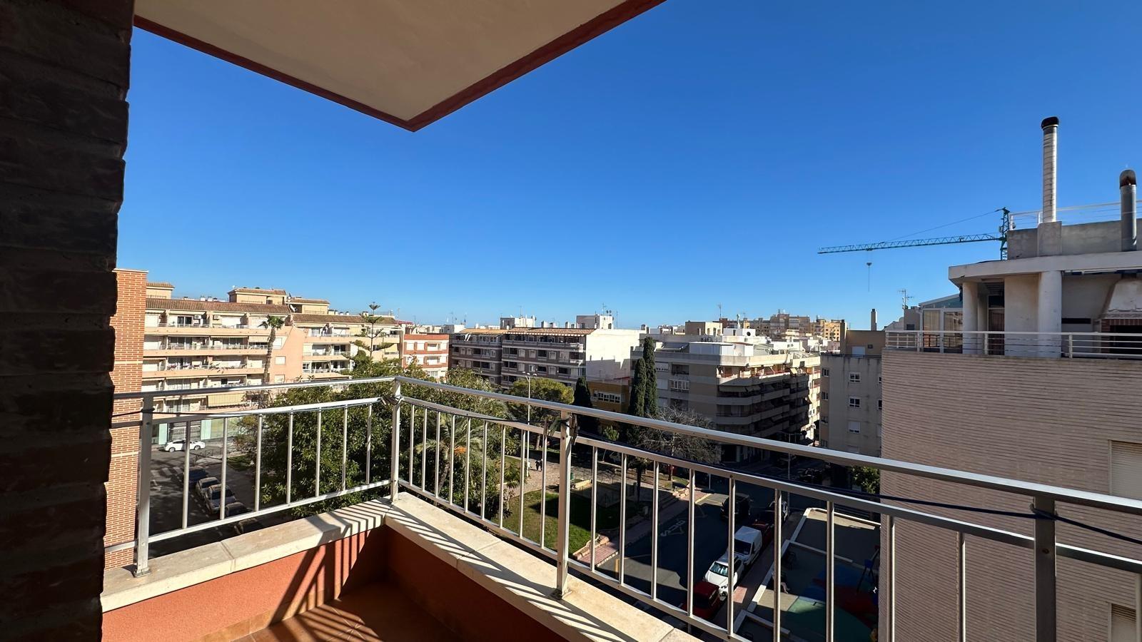 Apartamento en Torrevieja, Alicante, España 3 dormitorios, 113 m2 No. 160871