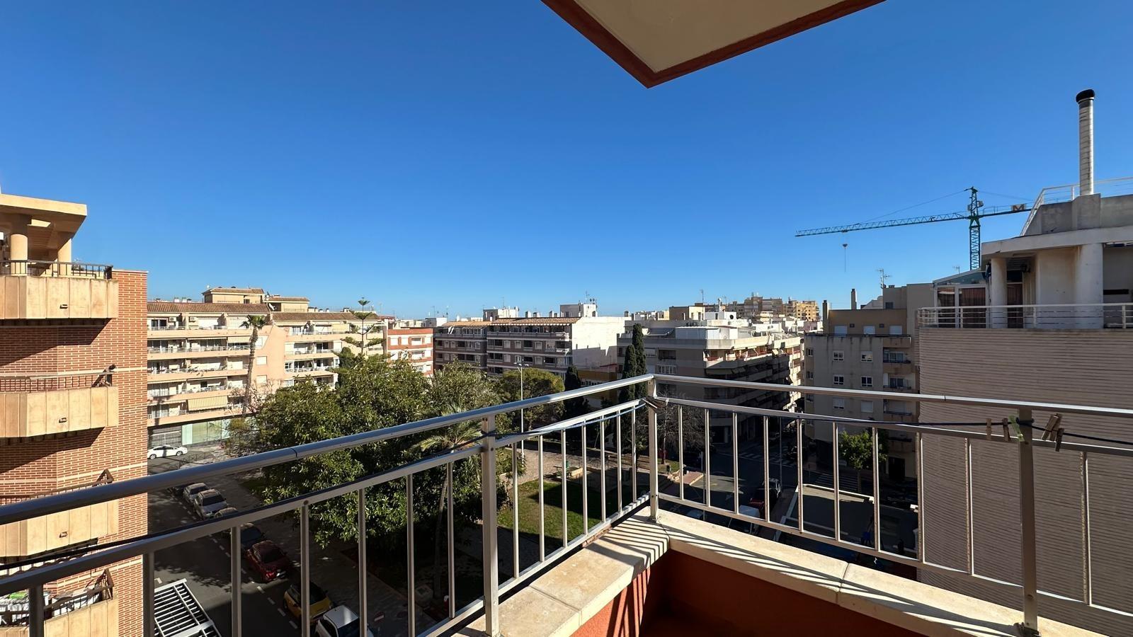 Apartamento en Torrevieja, Alicante, España 3 dormitorios, 113 m2 No. 160871