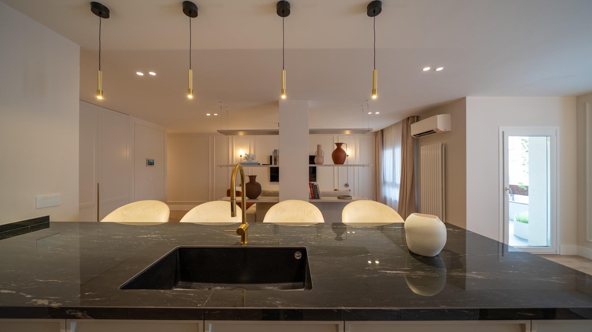 Apartamento en Madrid, España 3 dormitorios, 235 m2 No. 165780