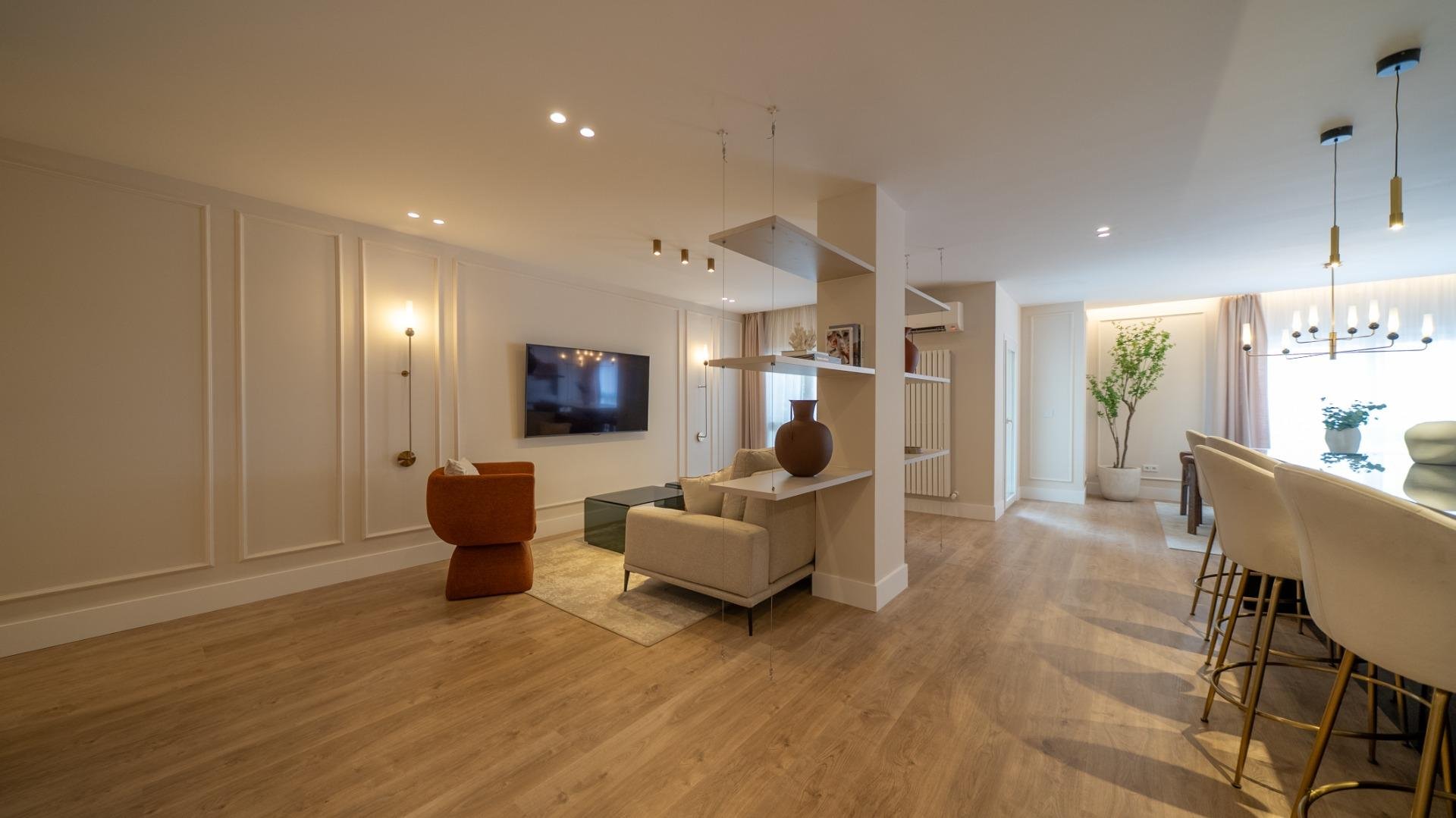 Apartamento en Madrid, España 3 dormitorios, 235 m2 No. 165780