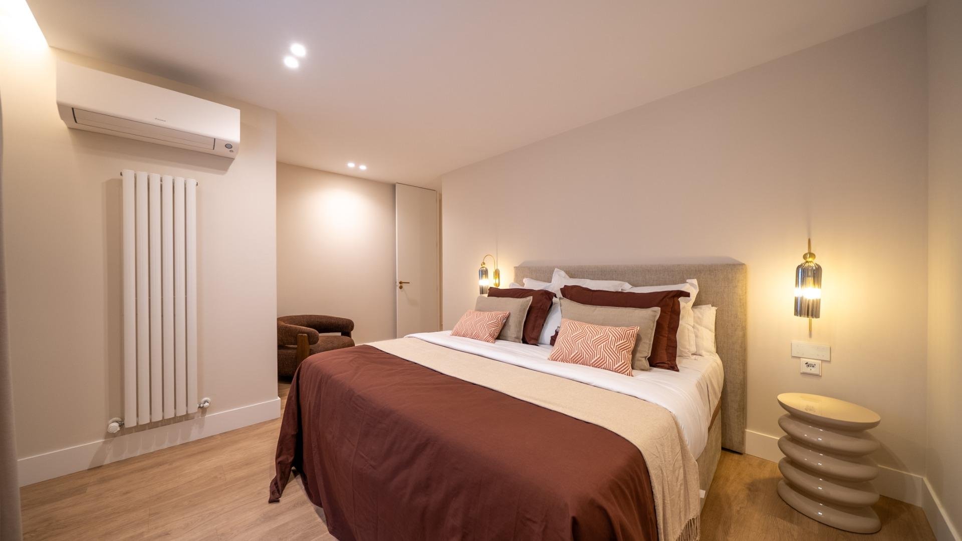 Apartamento en Madrid, España 3 dormitorios, 235 m2 No. 165780
