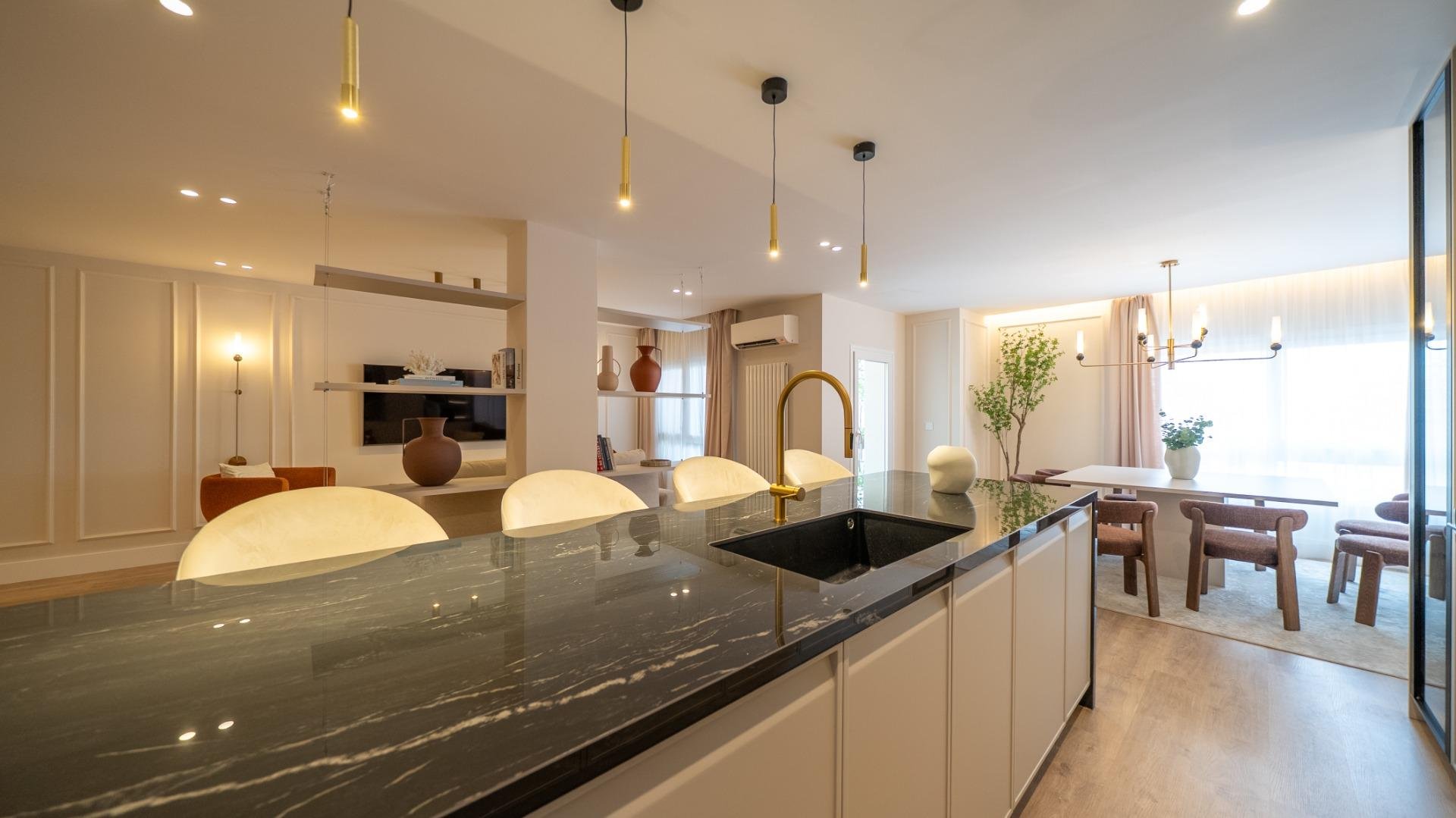 Apartamento en Madrid, España 3 dormitorios, 235 m2 No. 165780