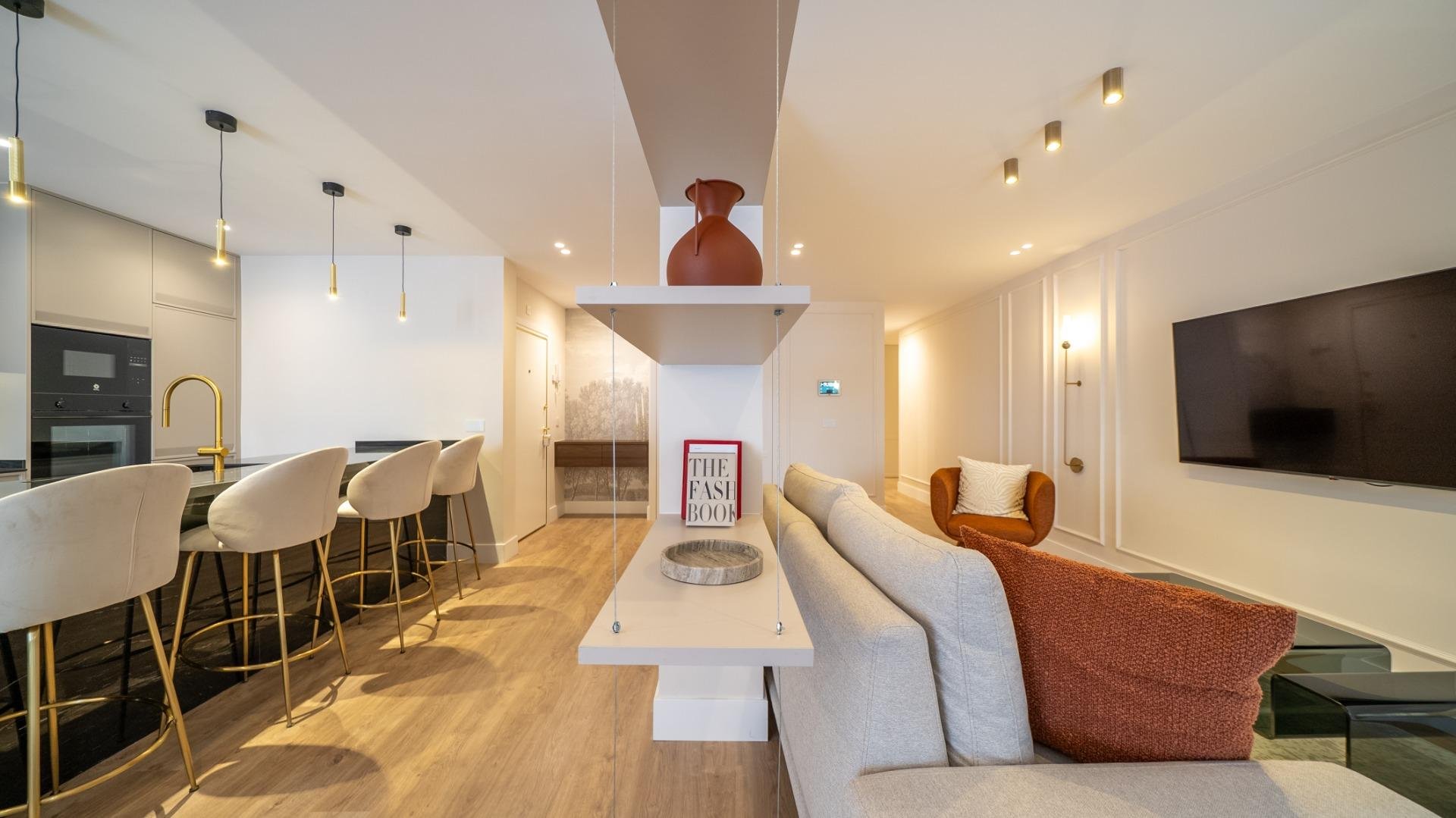Apartamento en Madrid, España 3 dormitorios, 235 m2 No. 165780