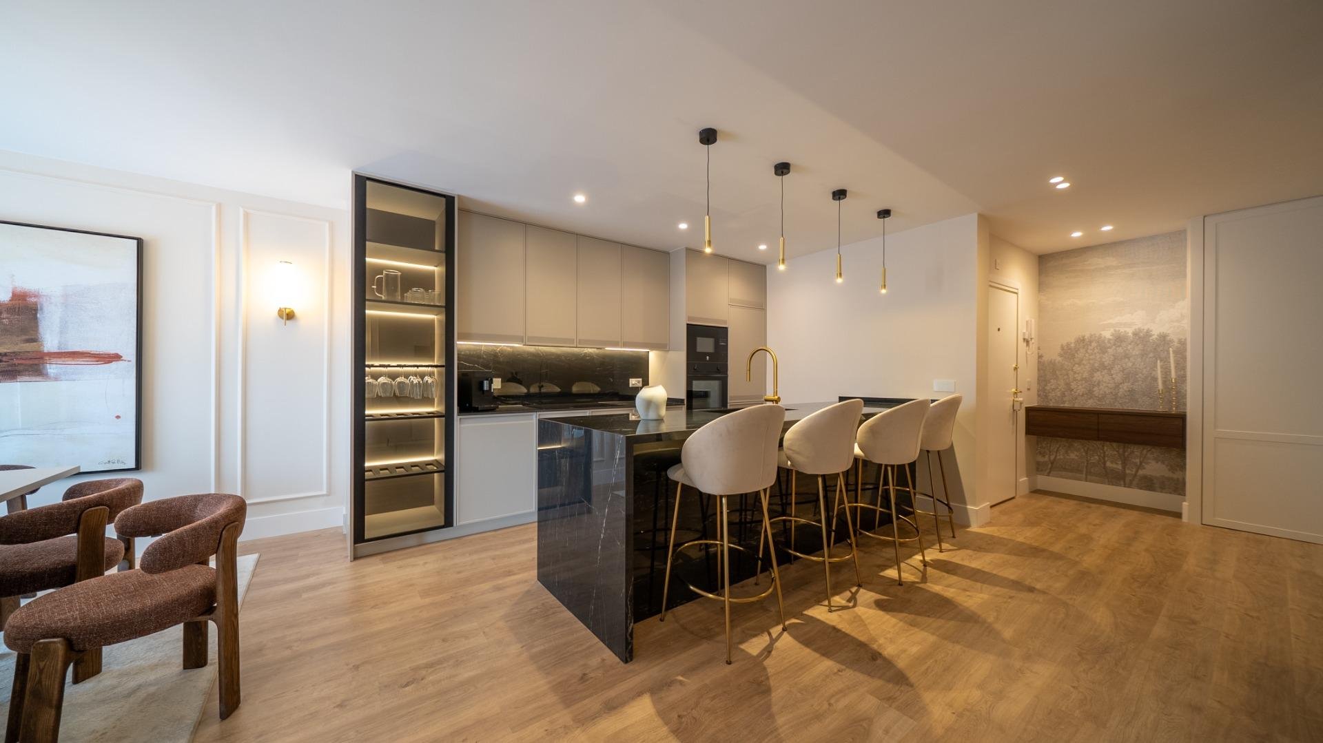 Apartamento en Madrid, España 3 dormitorios, 235 m2 No. 165780