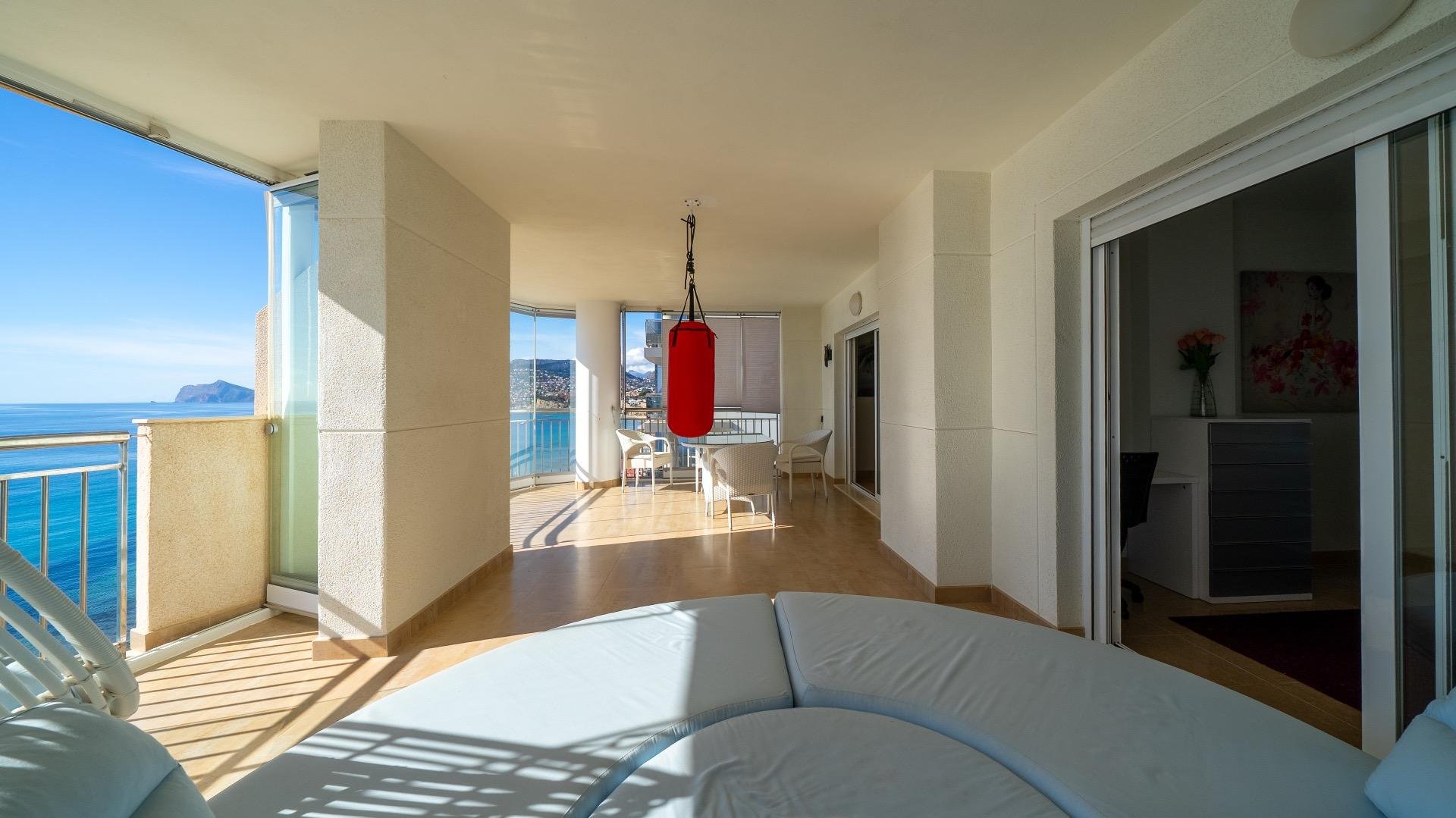 Appartamento a Calpe, Alicante, Spagna 4 camere da letto, 210 mq. N° 165783