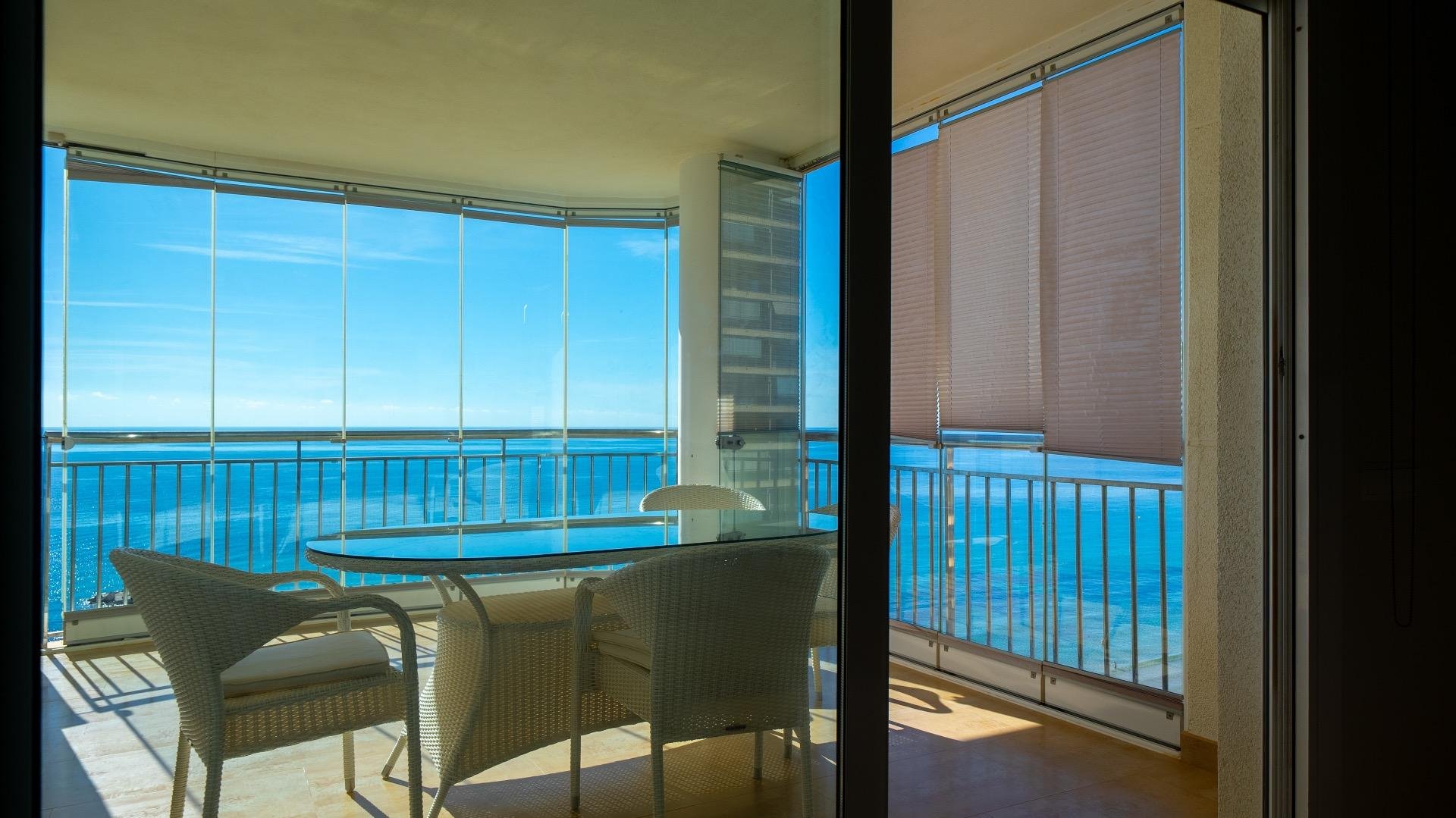 Appartamento a Calpe, Alicante, Spagna 4 camere da letto, 210 mq. N° 165783