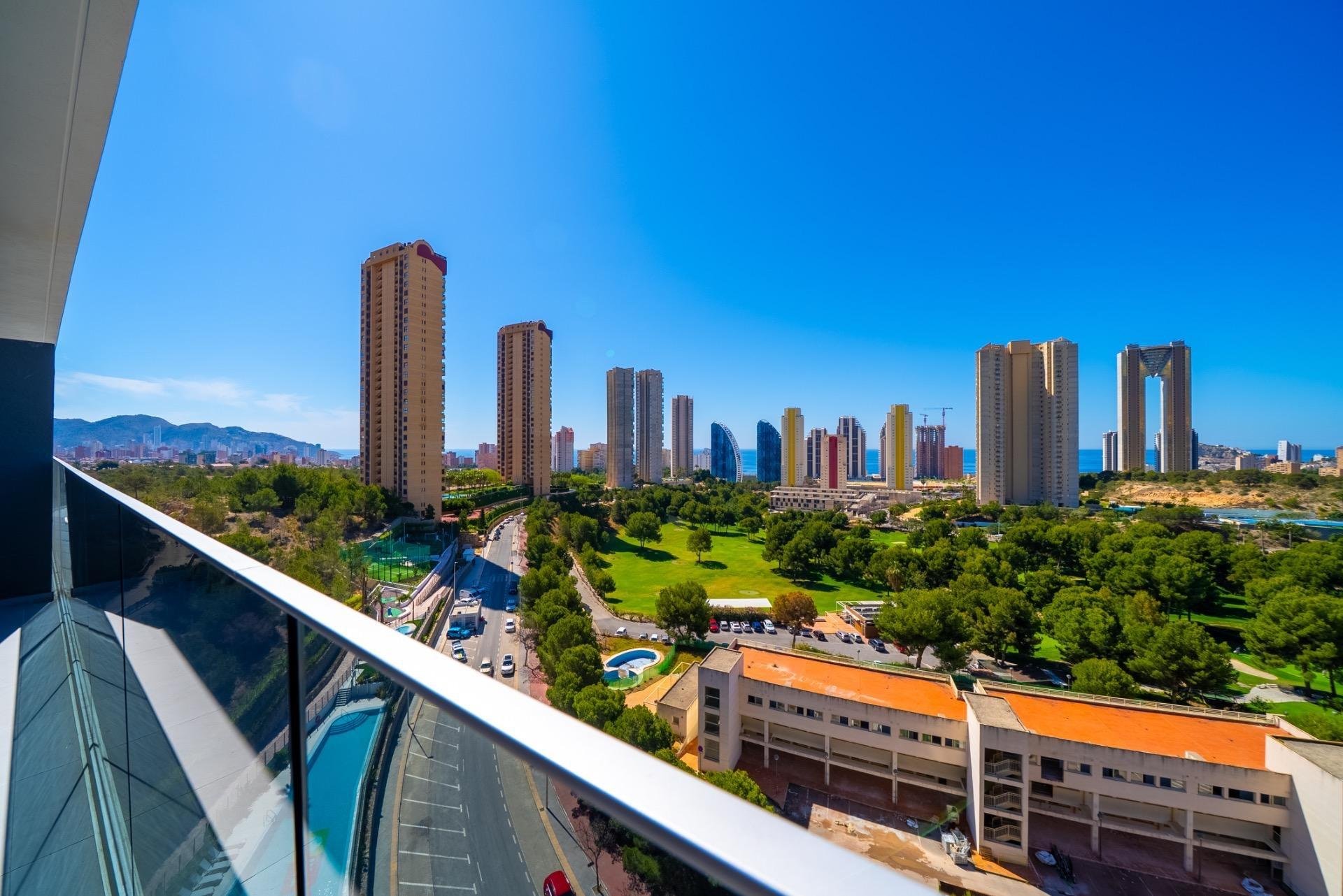 Apartment in Benidorm, Alicante, Spain 2 bedrooms, 98 sq.m. No. 165778