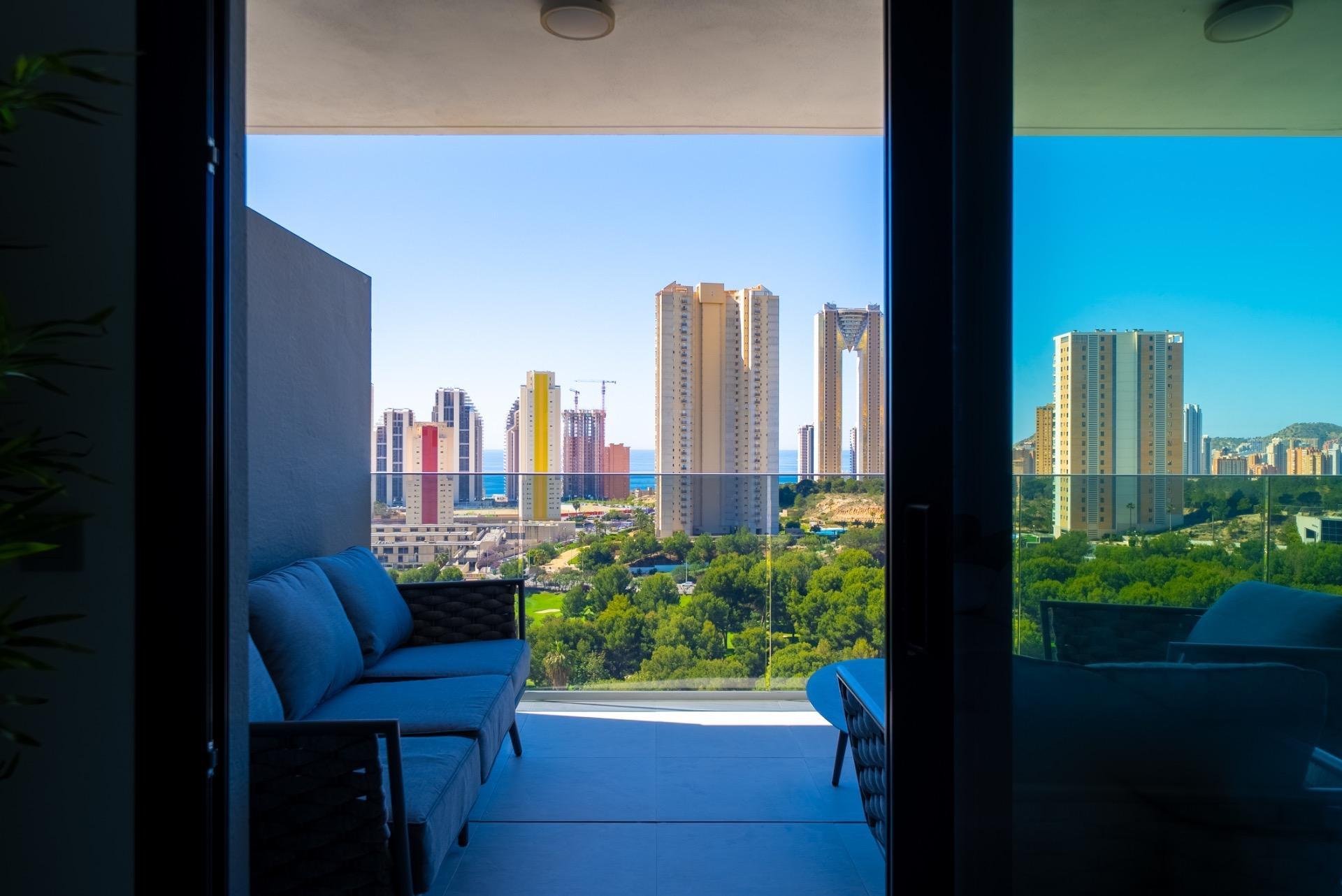 Apartment in Benidorm, Alicante, Spain 2 bedrooms, 98 sq.m. No. 165778