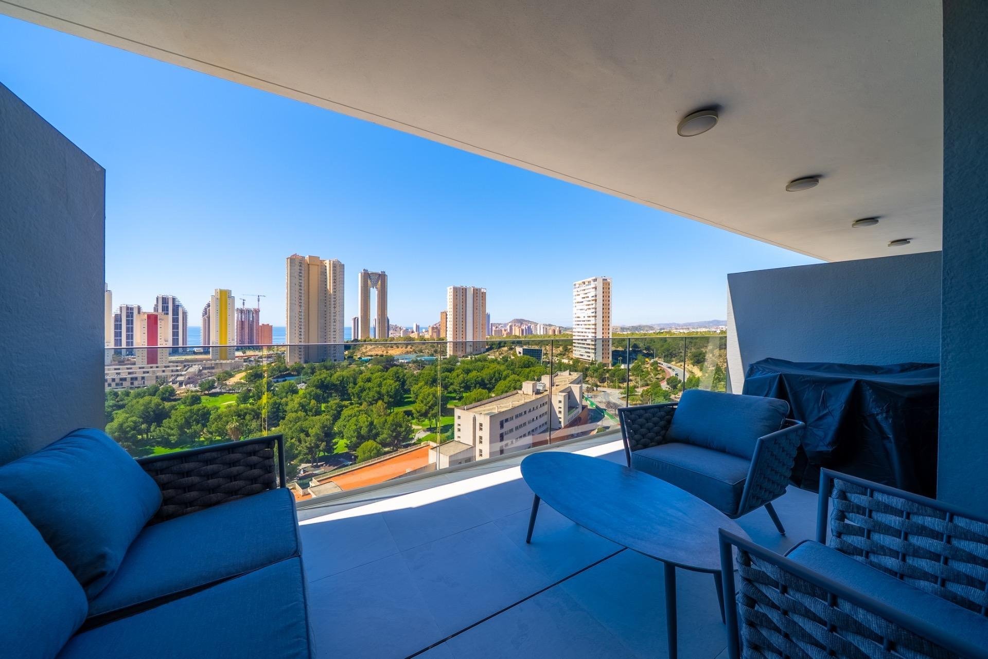 Apartment in Benidorm, Alicante, Spain 2 bedrooms, 98 sq.m. No. 165778