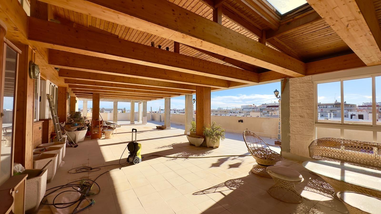 Penthäuser in Torrevieja, Alicante, Spanien 2 Schlafzimmer, 195 m2 Nr. 165836