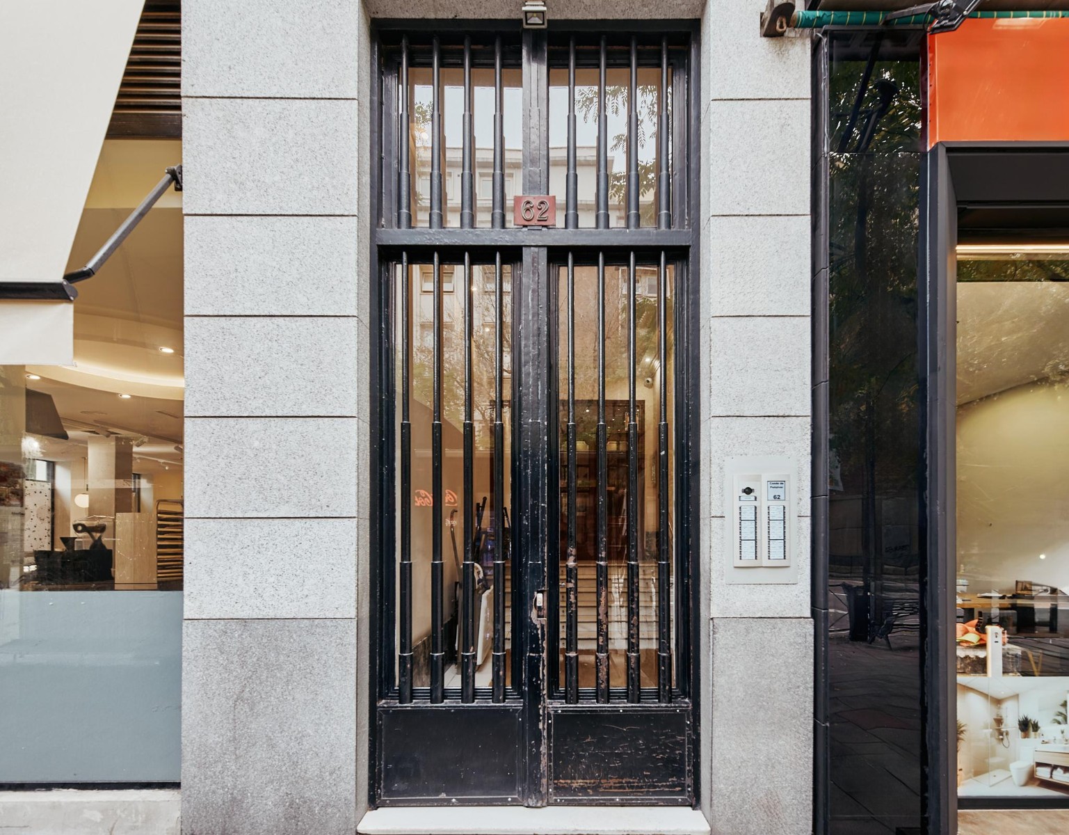 Villa in Madrid, Spain 2 bedrooms, 72 sq.m. No. 179893