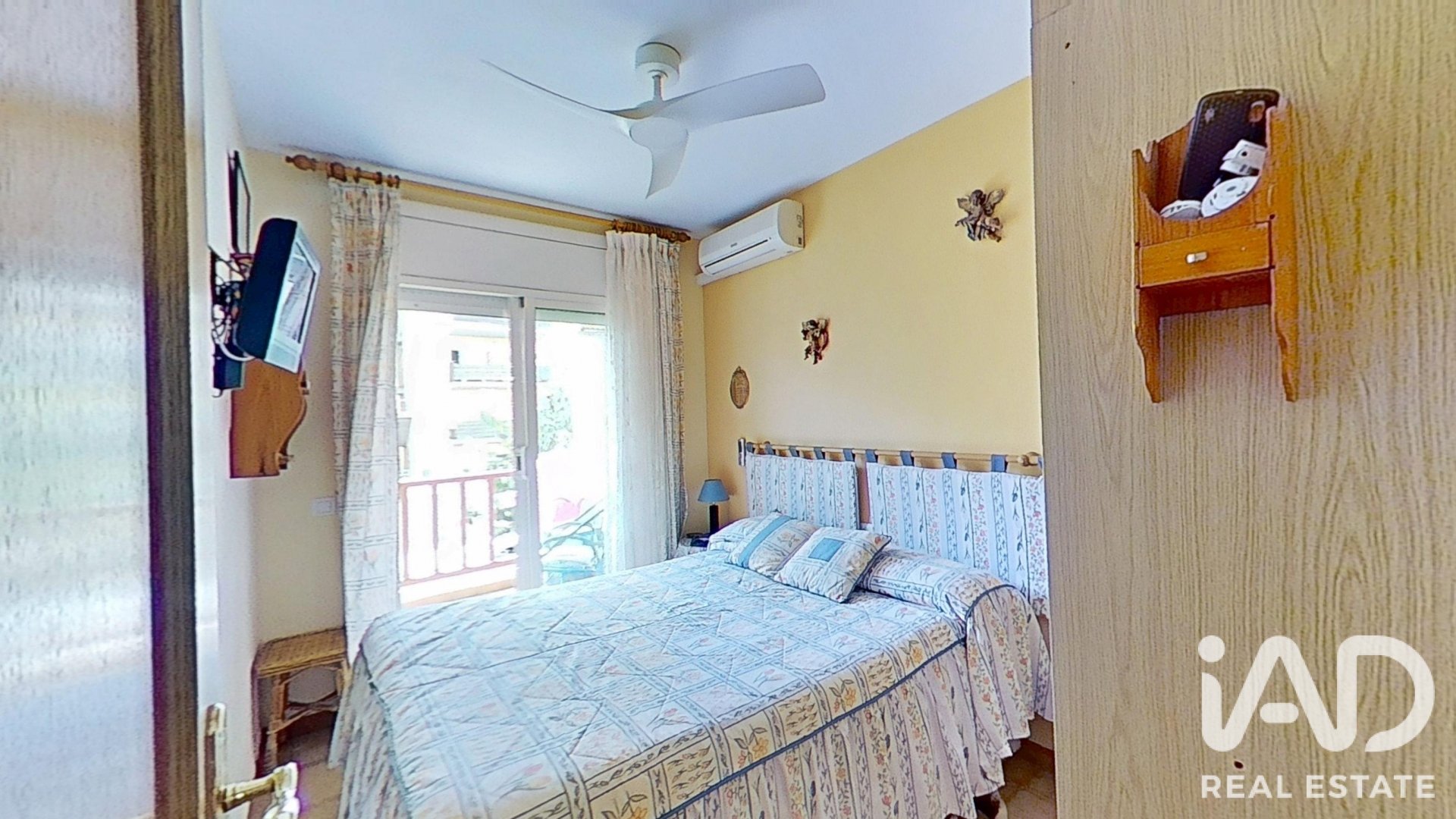 Villetta a schiera a Cunit, Tarragona, Spagna 3 camere da letto, 139 mq. N° 192113