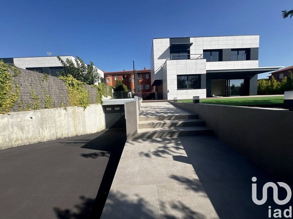 Hus i Sant Andreu de Llavaneres, Barcelona, Spanien 5 sovrum, 700 kvm. Nr. 153921