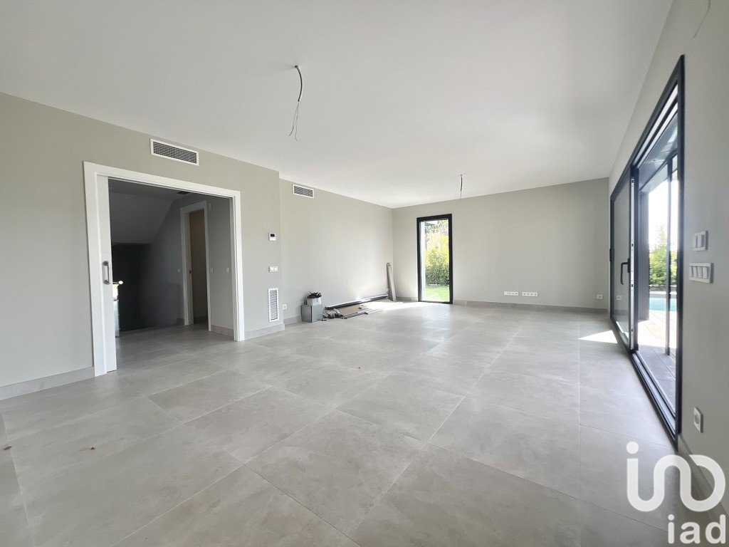 Hus i Sant Andreu de Llavaneres, Barcelona, Spanien 5 sovrum, 700 kvm. Nr. 153921