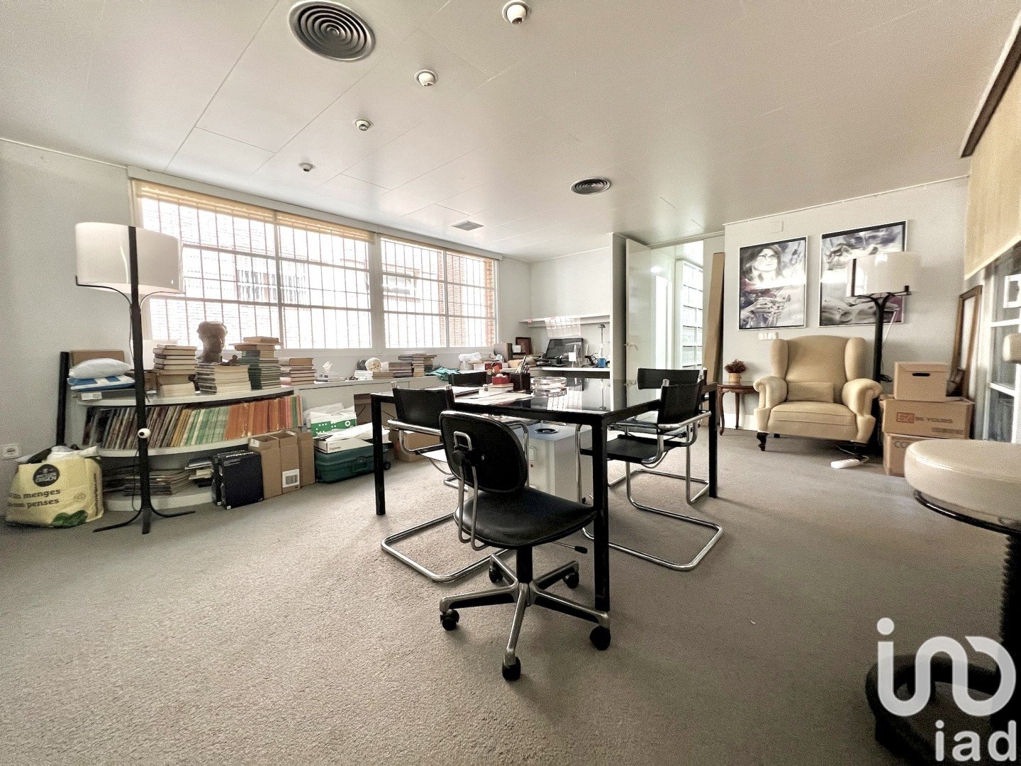 Commercial property in Barcelona, Spain 1 bedroom, 184 sq.m. No. 153922
