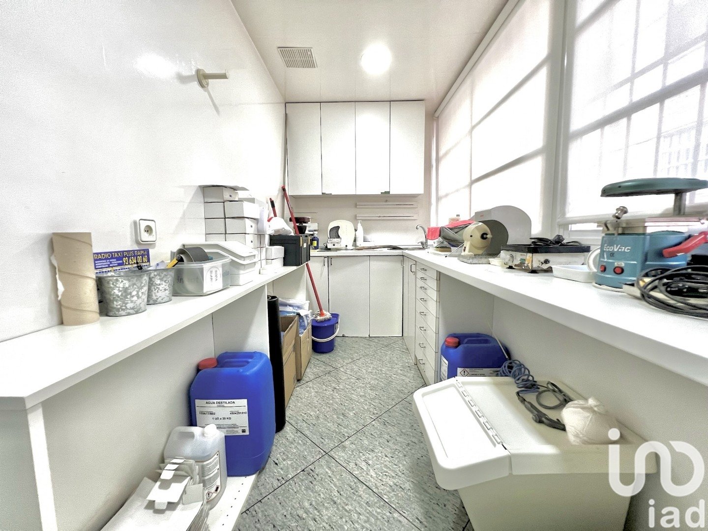 Commercial property in Barcelona, Spain 1 bedroom, 184 sq.m. No. 153922
