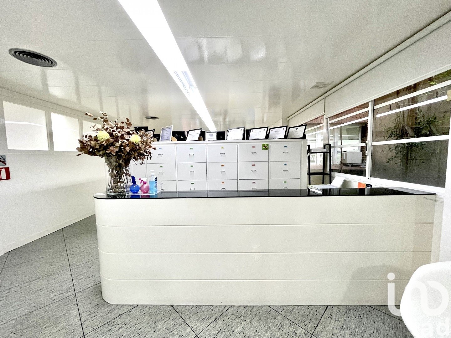Commercial property in Barcelona, Spain 1 bedroom, 184 sq.m. No. 153922
