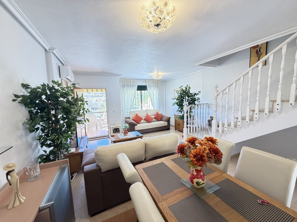 Townhouse in Dehesa De Campoamor, Alicante, Spanien 2 Schlafzimmer, 90 m2 Nr. 196397