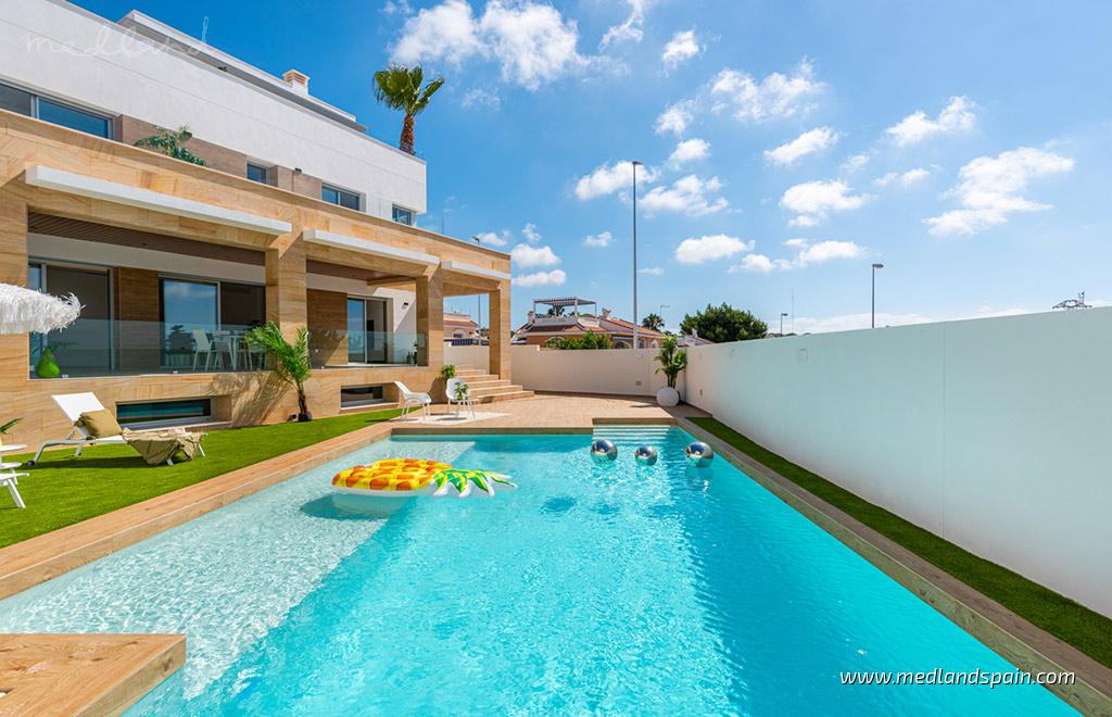 Villa Rojales, Alicante, Spānijā 4 istabas, 196 m2 Nr. 148459