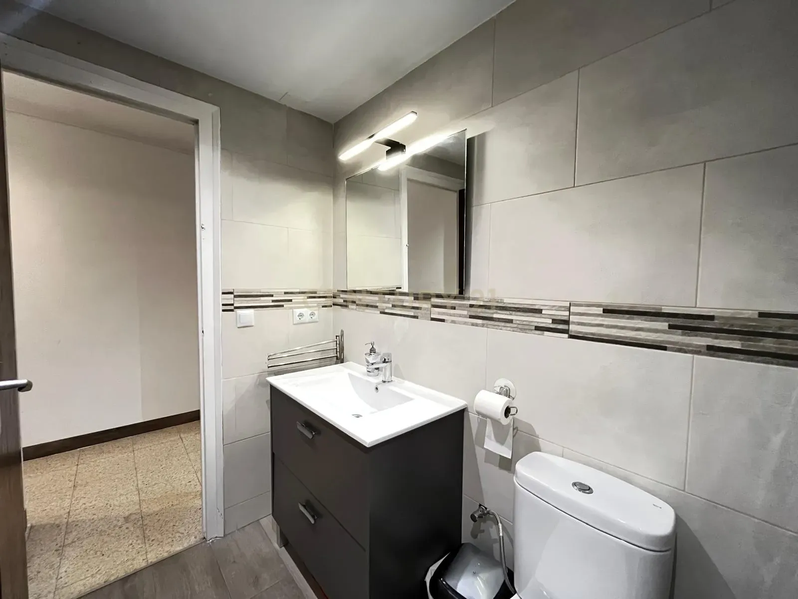 House in Vilanova i la Geltru, Barcelona, Spain 6 bedrooms, 251 sq.m. No. 195294