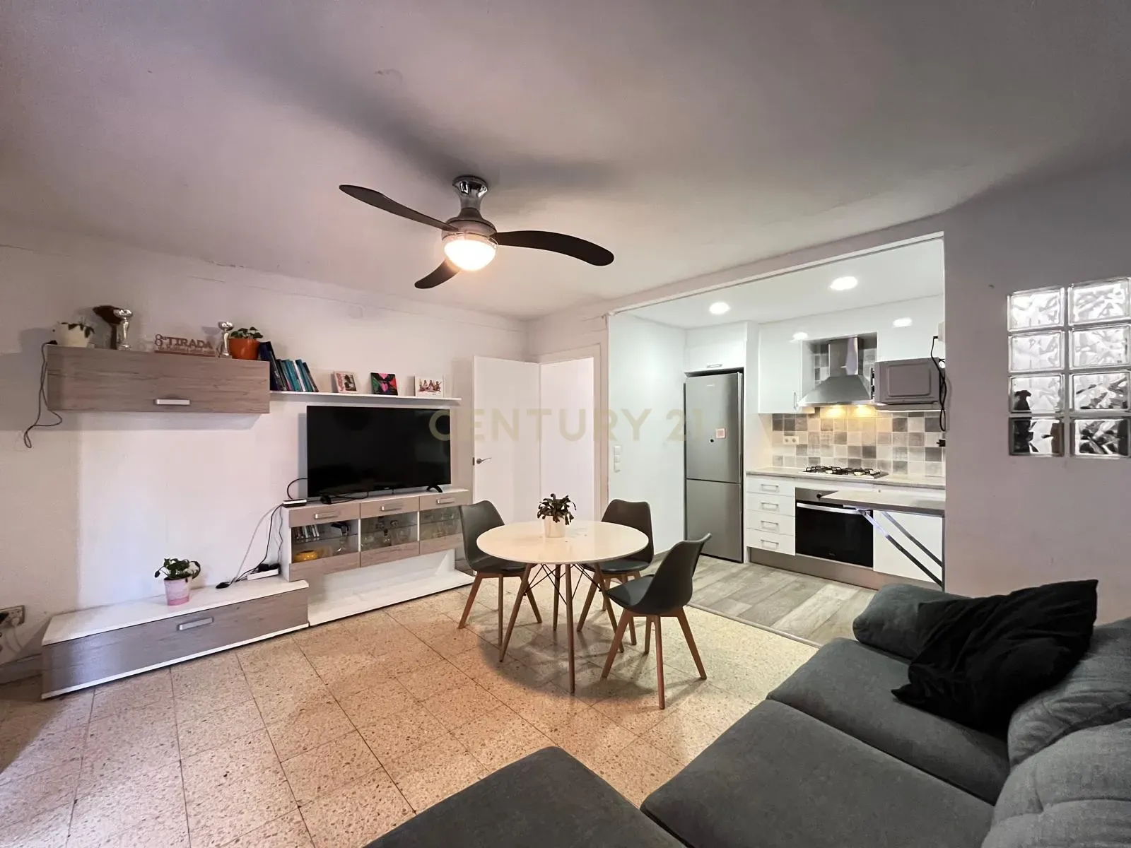 House in Vilanova i la Geltru, Barcelona, Spain 6 bedrooms, 251 sq.m. No. 195294