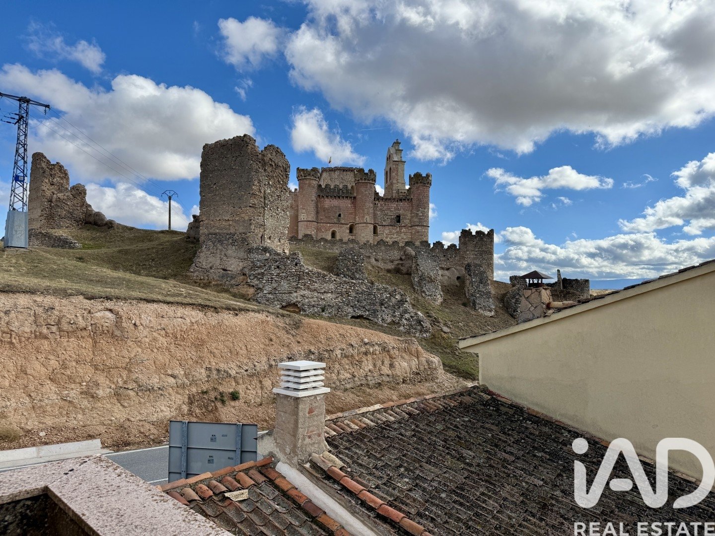 House in Leon, Spain 5 bedrooms, 298 sq.m. No. 185545