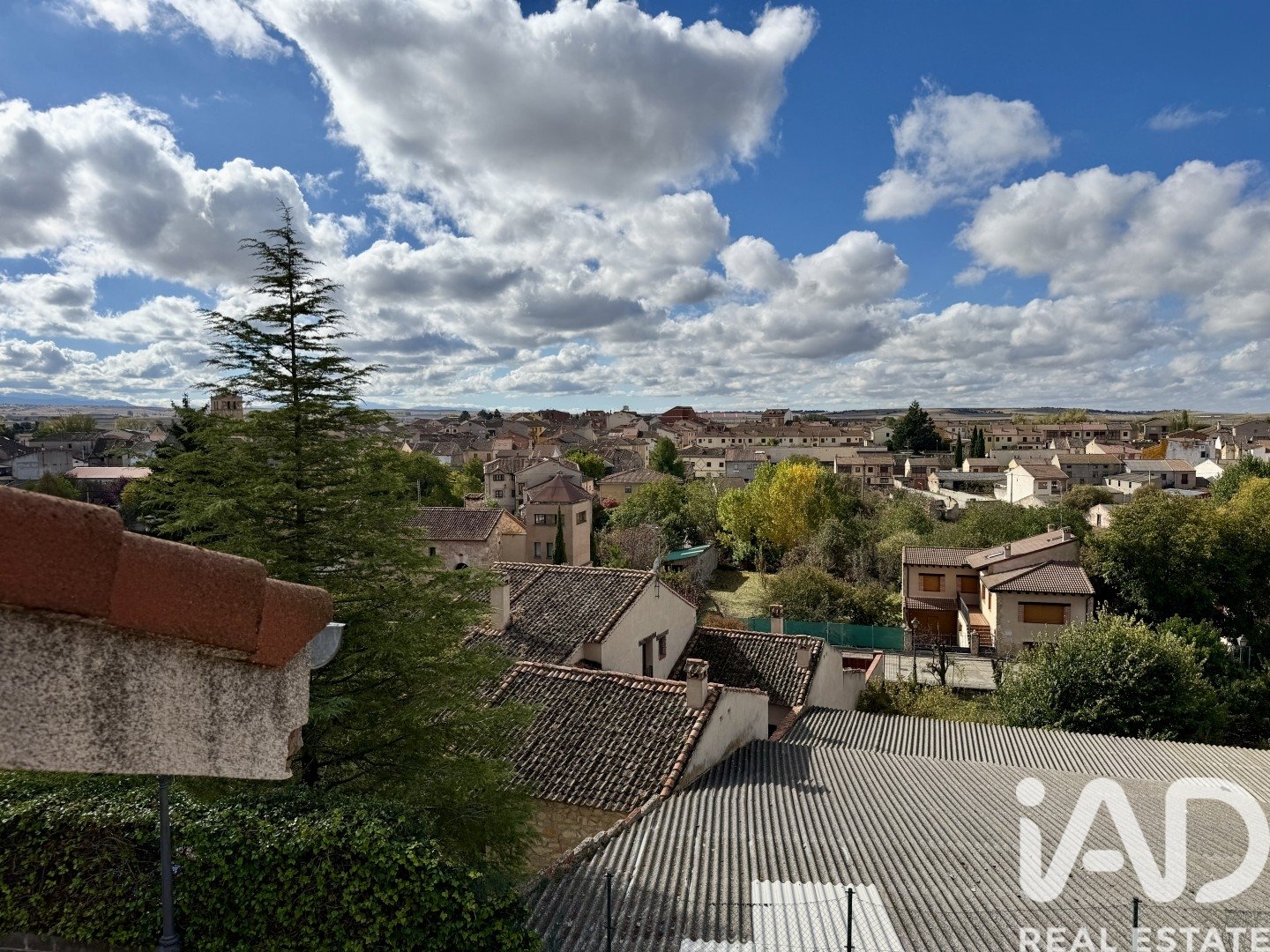 House in Leon, Spain 5 bedrooms, 298 sq.m. No. 185545