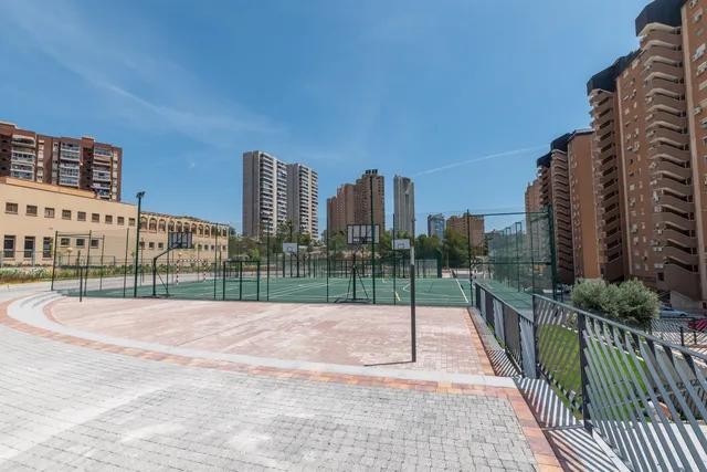 Квартира в Бенидорм, Аликанте, Испания 2 спальни, 90м2 №196108