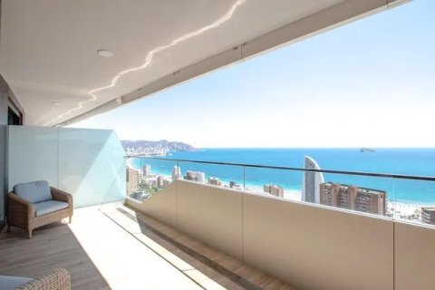 Apartment in Benidorm, Alicante, Spain 2 bedrooms, 90 sq.m. No. 196108