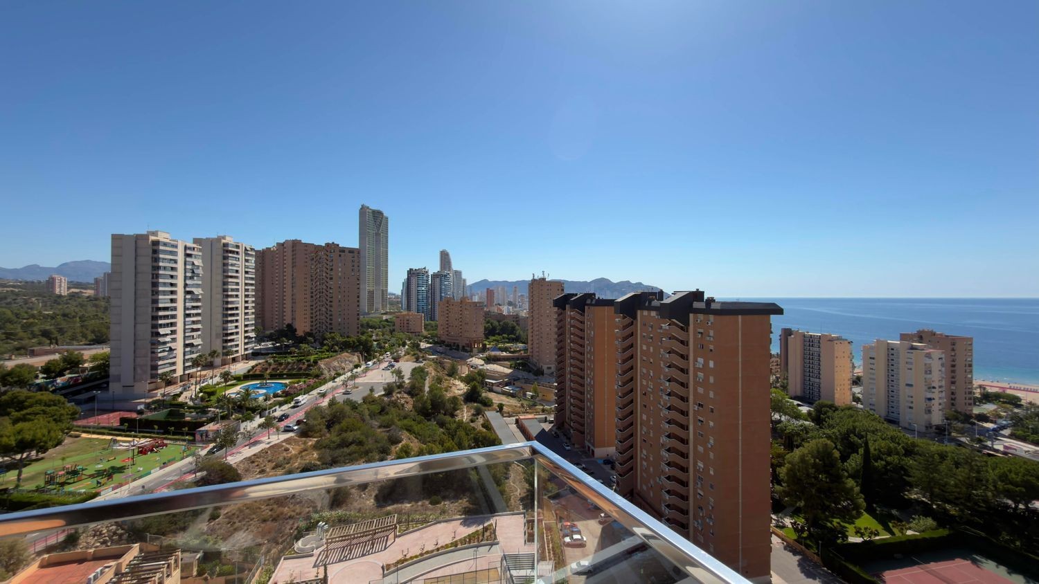 Apartament w Benidorm, Alicante, Hiszpania 3 sypialnie, 130 mkw. nr 196106