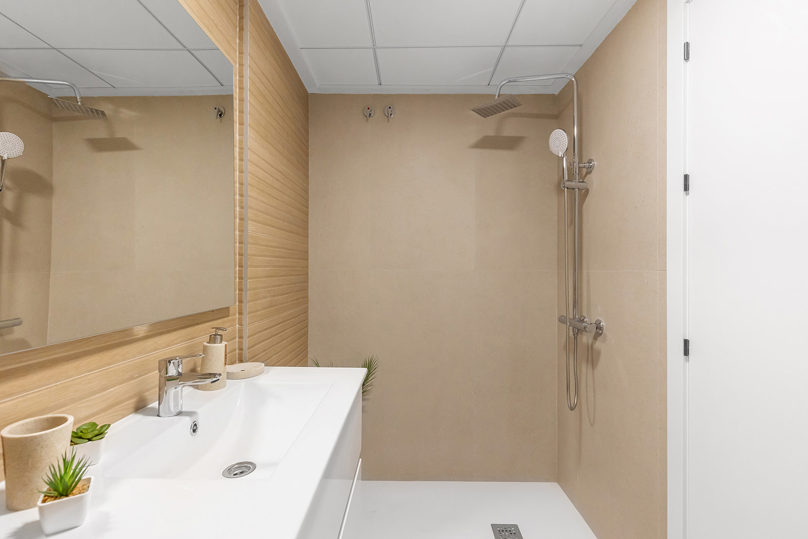 Villetta a schiera a Rafal, Alicante, Spagna 4 camere da letto, 212 mq. N° 163439