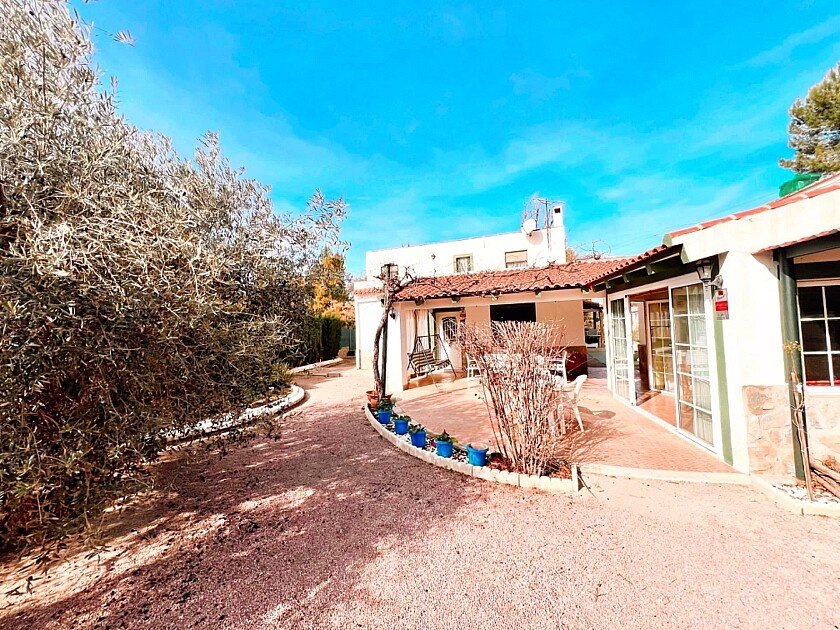 House in Aspe, Alicante, Spain 4 bedrooms, 233 sq.m. No. 111303