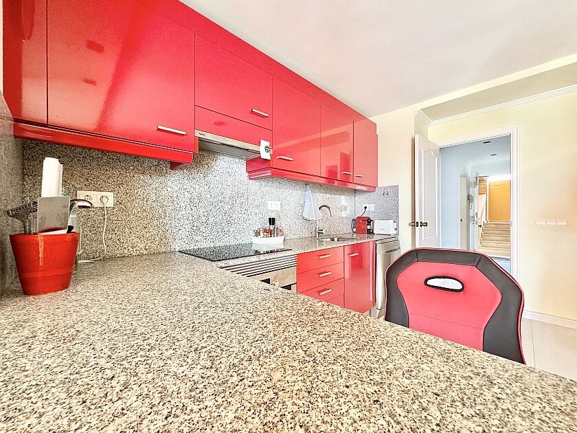 Apartment in Los Arenales Del Sol, Alicante, Spain 2 bedrooms, 85 sq.m. No. 111311