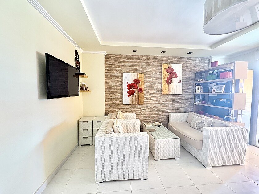 Apartment in Los Arenales Del Sol, Alicante, Spain 2 bedrooms, 85 sq.m. No. 111311
