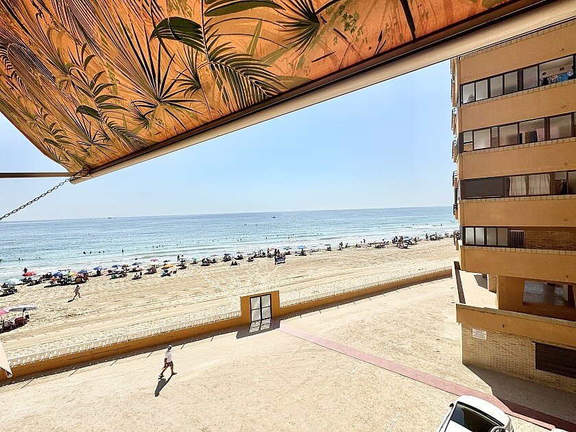 Apartment in Los Arenales Del Sol, Alicante, Spain 2 bedrooms, 85 sq.m. No. 111311
