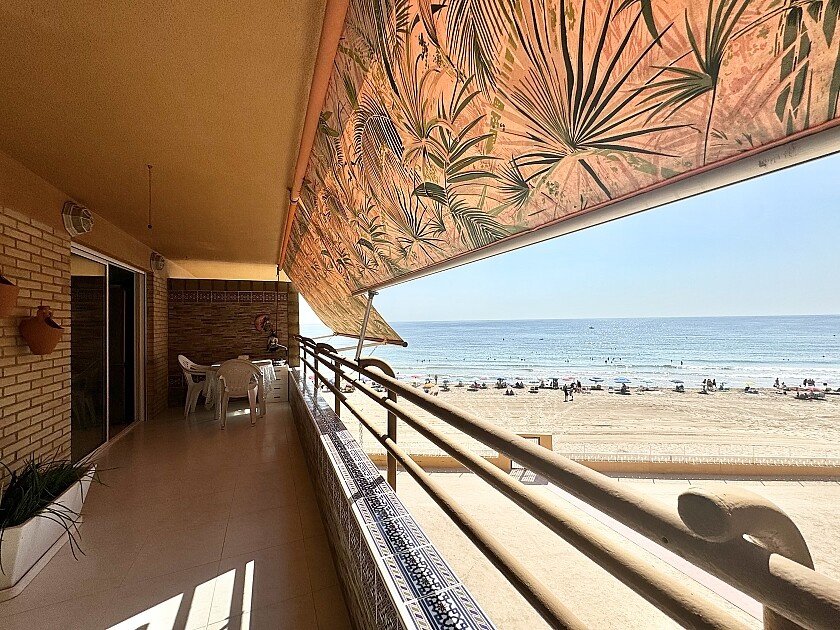 Apartment in Los Arenales Del Sol, Alicante, Spain 2 bedrooms, 85 sq.m. No. 111311