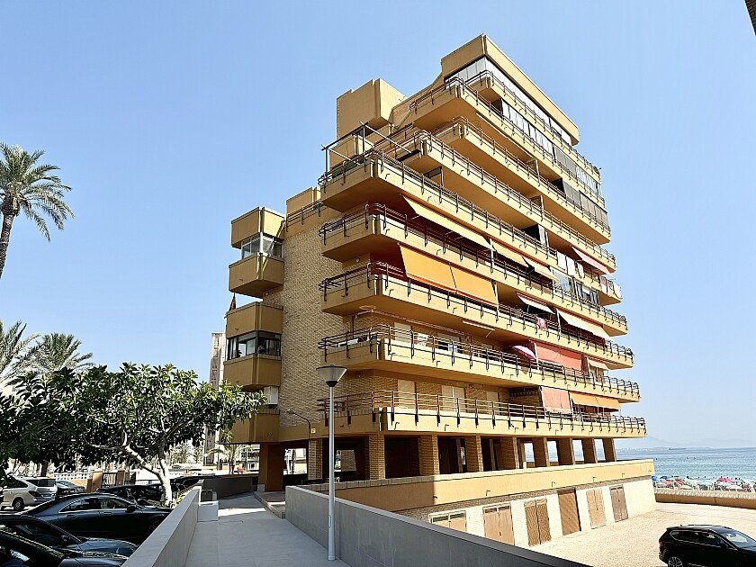 Apartment in Los Arenales Del Sol, Alicante, Spain 2 bedrooms, 85 sq.m. No. 111311