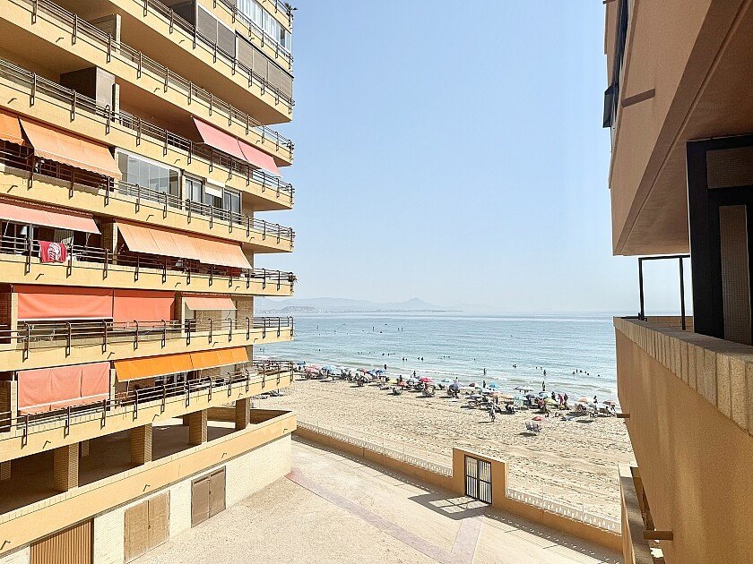 Apartment in Los Arenales Del Sol, Alicante, Spain 2 bedrooms, 85 sq.m. No. 111311