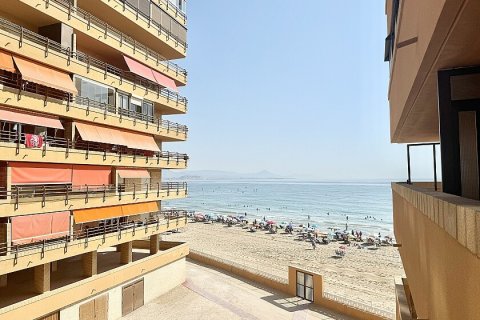 Apartamento en Los Arenales Del Sol, Alicante, España 2 dormitorios, 85 m2 No. 111311