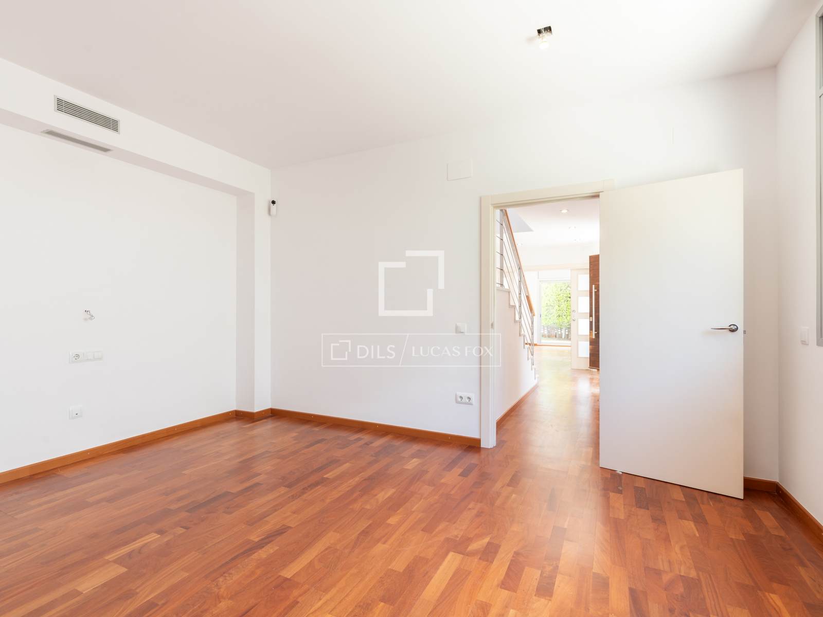 Willa w Castelldefels, Barcelona, Hiszpania 5 sypialni, 425 mkw. nr 150782