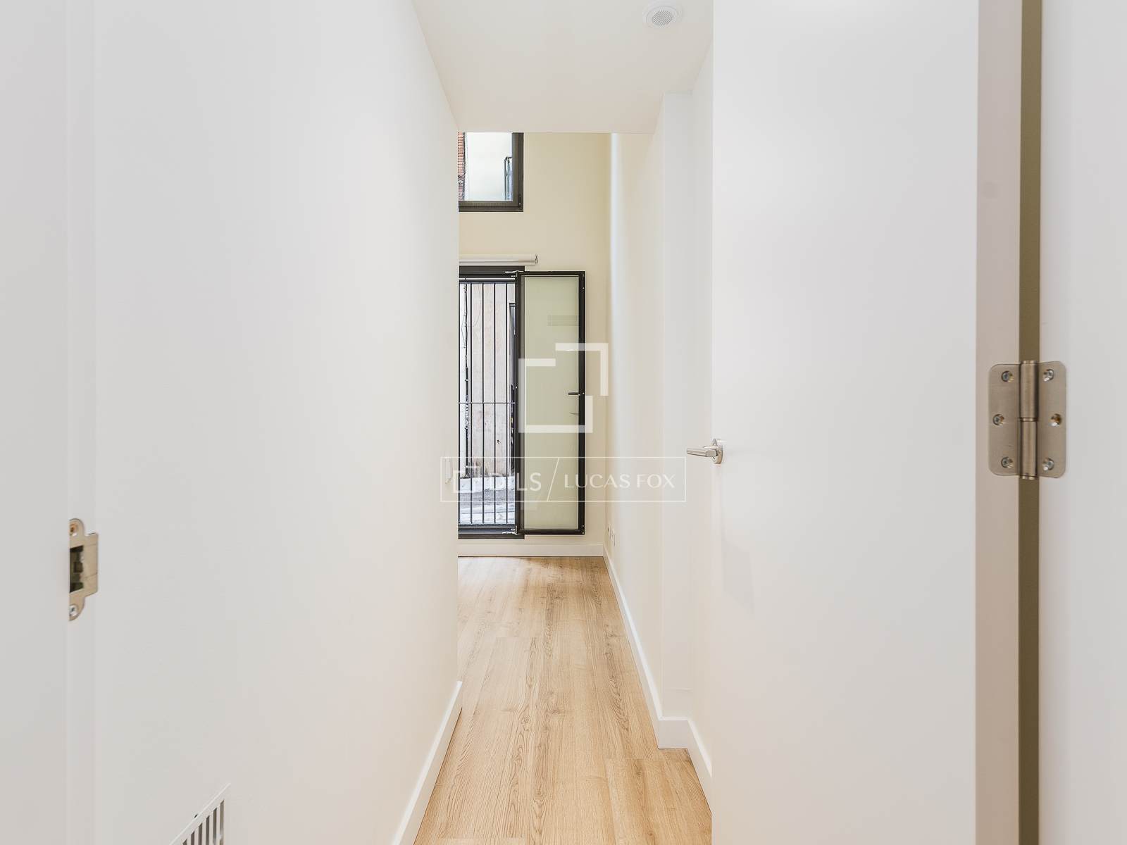 Dzīvoklis Barcelona, Spānijā 2 istabas, 94 m2 Nr. 150778