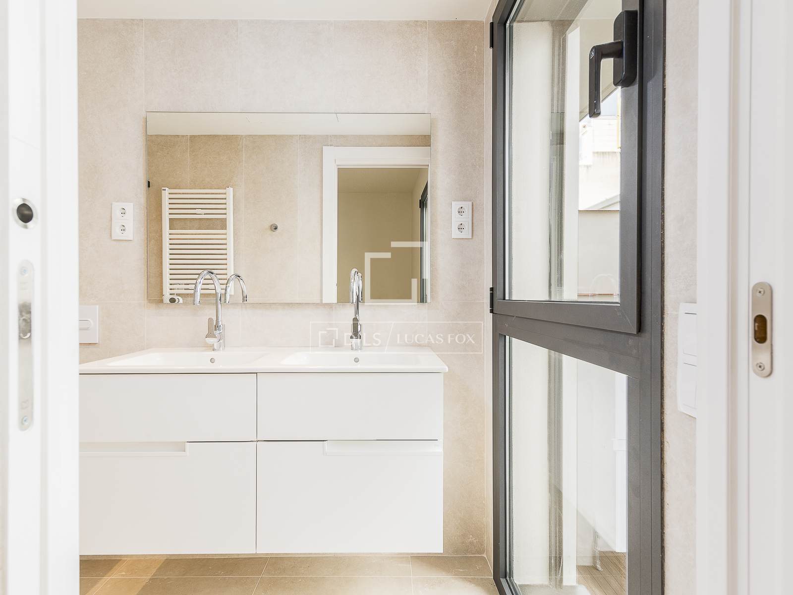 Dzīvoklis Barcelona, Spānijā 2 istabas, 94 m2 Nr. 150778