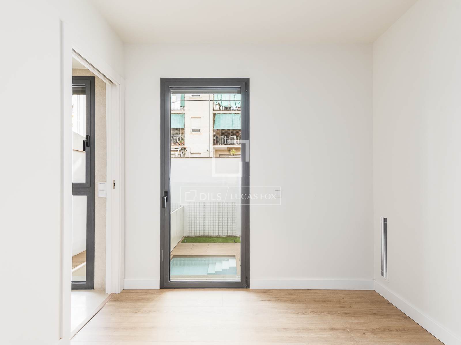 Dzīvoklis Barcelona, Spānijā 2 istabas, 94 m2 Nr. 150778