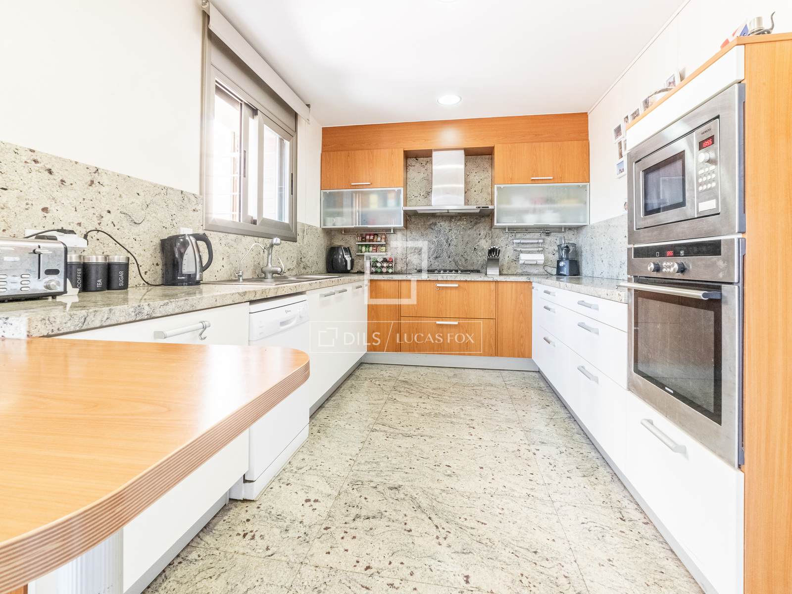 Villa in Castelldefels, Barcelona, Spanien 6 Schlafzimmer, 445 m2 Nr. 150777