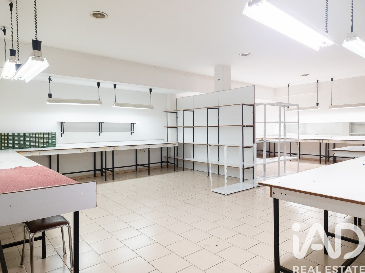 Liikekiinteistö Gijon, Asturias, Espanja 3 makuuhuonetta, 167 m2 No. 185508