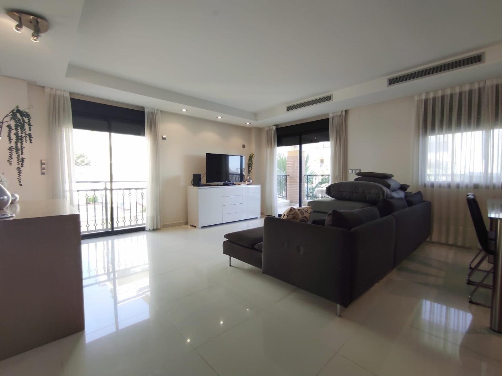 Apartment in Guardamar del Segura, Alicante, Spain 3 bedrooms, 116 sq.m. No. 80166